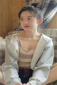 结婚七年白月光回来离婚的