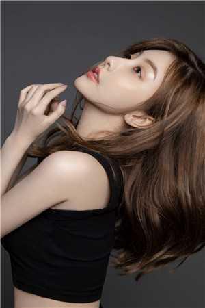 和总裁离婚后我红了