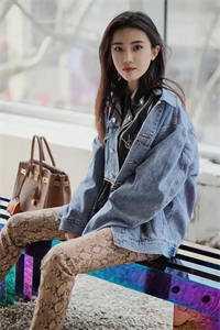 开局暴扣东方翔全本免费