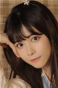 阿扎尔发福肚腩