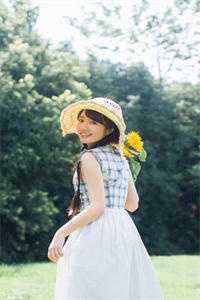 歌曲月亮月亮跟我走